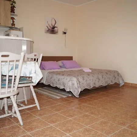 By The Sea Sparadici, - 18043 Szybenik