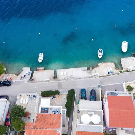 Apartamento By The Sea Sparadici, - 18043