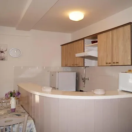 By The Sea Sparadici, - 18043 *