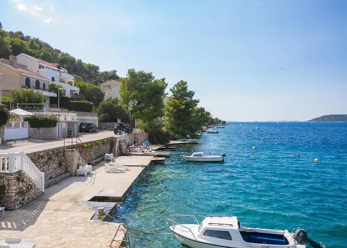By The Sea Sparadici, - 18043 * Sibenik